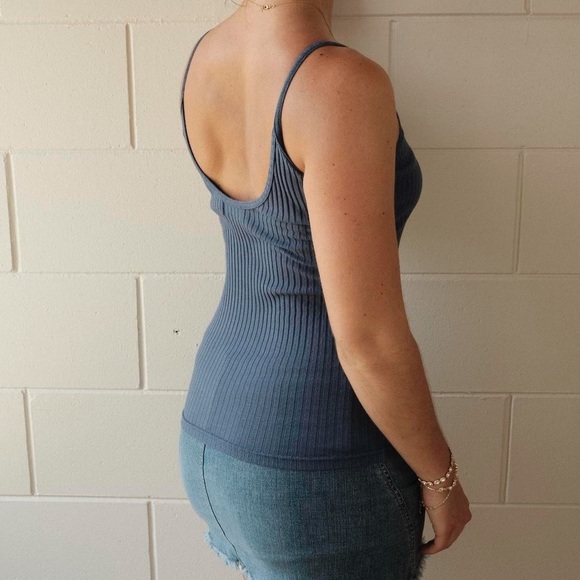 Express Navy Ribbed Camisole - Picture 4 of 7